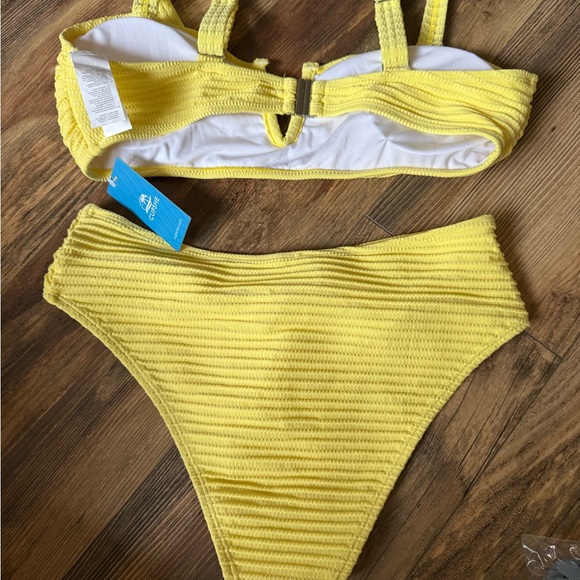 Cupshe Yellow Bikini Set - Picture 3 of 4